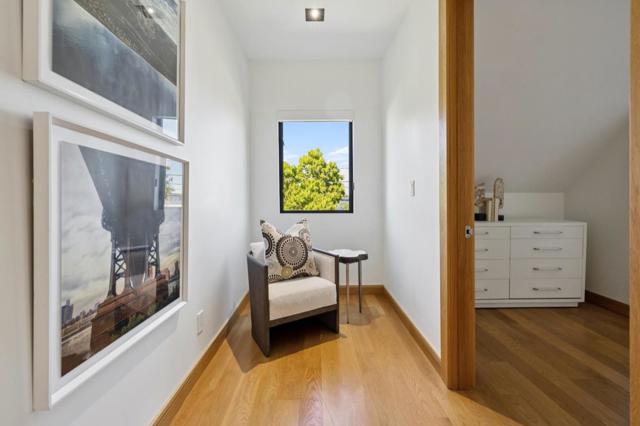 33 Highland Avenue, Burlingame CA: https://media.crmls.org/mediaz/5ebd3a35-19cd-4beb-b115-33d8e8520af1.jpg