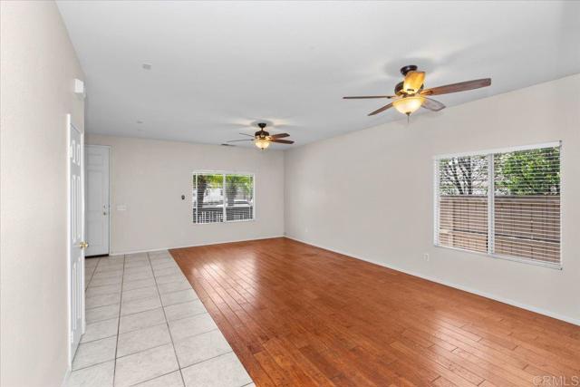 Detail Gallery Image 7 of 24 For 1380 Corte Bagalso, San Marcos,  CA 92069 - 3 Beds | 2 Baths