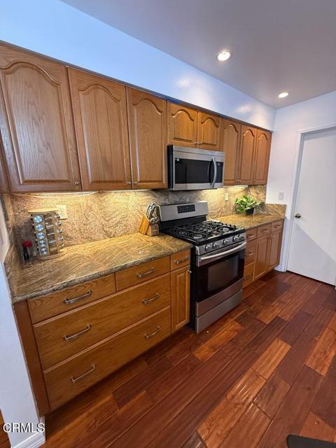 Detail Gallery Image 10 of 20 For 137 E Scott St, Port Hueneme,  CA 93041 - 3 Beds | 2/1 Baths