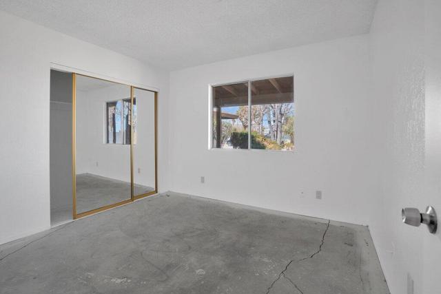 57375 Navajo Trail, Yucca Valley CA: https://media.crmls.org/mediaz/5ec0ef6d-9c99-41f4-aa5d-9cf5a79c0a14.jpg
