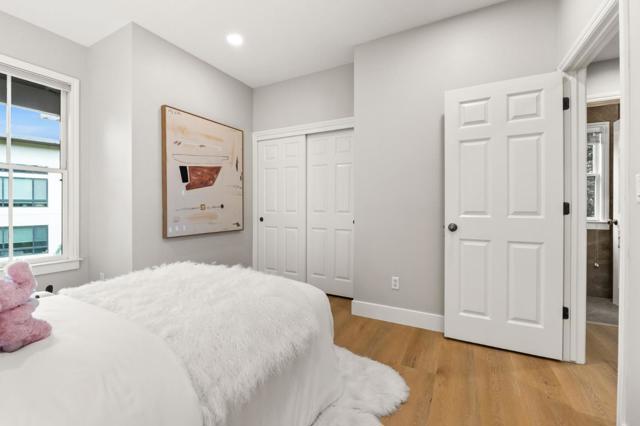 32 Loma Vista Lane, Belmont CA: https://media.crmls.org/mediaz/5ec161e2-70b8-4023-9ccc-4205d243ba77.jpg