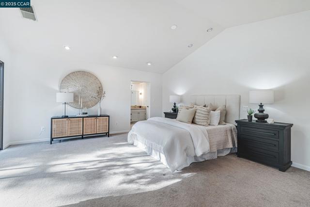 61 Alberta Ter, Walnut Creek CA: https://media.crmls.org/mediaz/5ec2b598-f68a-4de4-b24f-74e613f67243.jpg