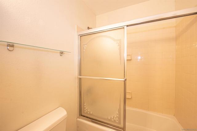 14728 Jeff Park Lane, Poway CA: https://media.crmls.org/mediaz/5ec33b10-88ea-4a77-9c4d-a112824763bb.jpg