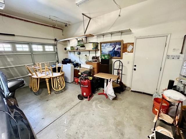 1732 W Westlake Drive, Roseville CA: https://media.crmls.org/mediaz/5ec35213-639e-4a9d-85e9-abea35782bdd.jpg