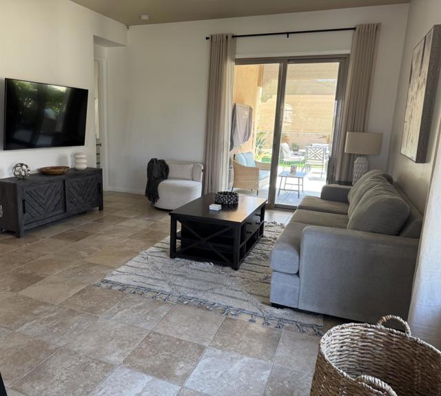 41325 Calle Servando, Indio CA: https://media.crmls.org/mediaz/5ec3f20a-8852-4e18-8a0b-af2f25ba4858.jpg