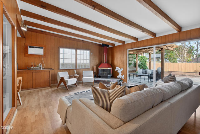 Detail Gallery Image 9 of 32 For 1220 Tropical Ave, Pasadena,  CA 91107 - 5 Beds | 3 Baths