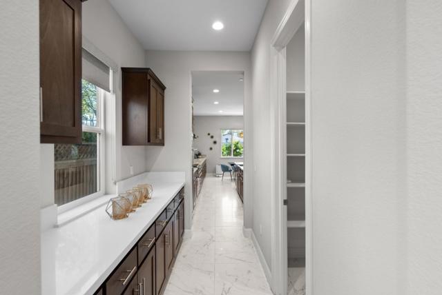 6573 Purple Crab Drive, Newark CA: https://media.crmls.org/mediaz/5ec52526-d25e-44c2-aafa-c2588d0f7a9f.jpg
