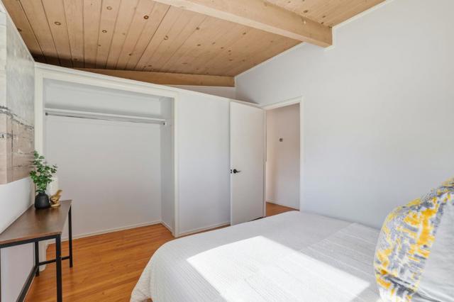 3839 Ross Road, Palo Alto CA: https://media.crmls.org/mediaz/5ec7284c-42af-41c7-9adf-fd24e2441103.jpg