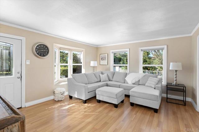 Detail Gallery Image 12 of 41 For 697 Ocean View Ave, Encinitas,  CA 92024 - – Beds | – Baths