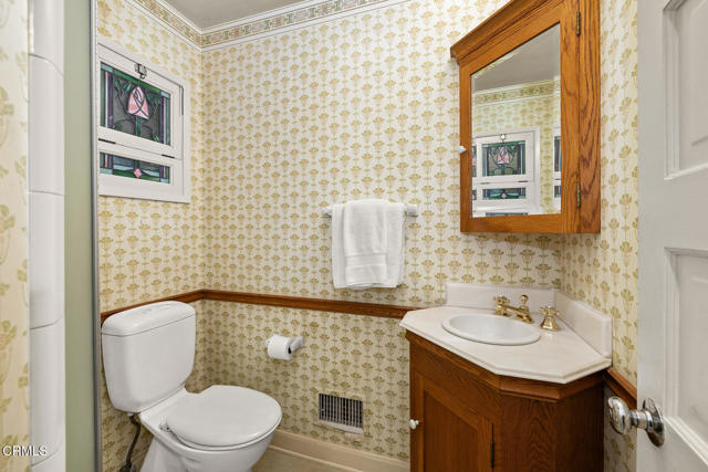 1524 Milan Avenue, South Pasadena CA: https://media.crmls.org/mediaz/5ec8bf7e-d065-41f5-bde6-091bed579d2f.jpg