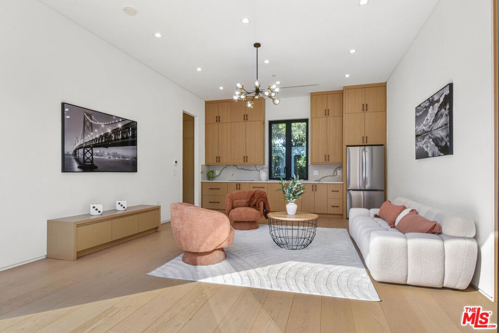 13015 Greenleaf StreetStudio City img 40
