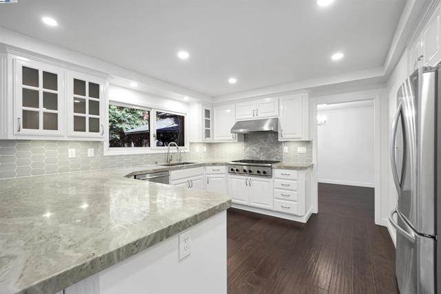 311 Andros Dr, San Ramon CA: https://media.crmls.org/mediaz/5ec9a278-a680-49f4-9672-c44048c03a9b.jpg