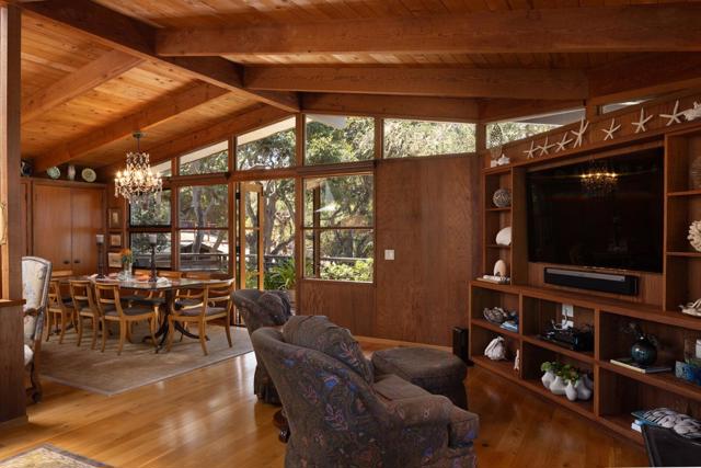 799 Parcel Street, Monterey CA: https://media.crmls.org/mediaz/5ec9b002-609f-4429-aa50-c47232da0ede.jpg