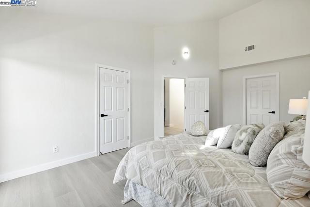 1739 E 22Nd St, Oakland CA: https://media.crmls.org/mediaz/5eca56d5-8755-45d3-900d-bbc9719f82bd.jpg