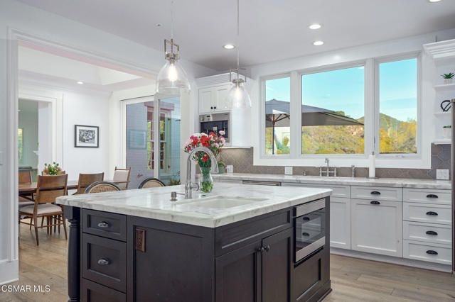 508 W Stafford Road, Thousand Oaks CA: https://media.crmls.org/mediaz/5eca6463-61ea-4166-b342-b5cfb1472477.jpg
