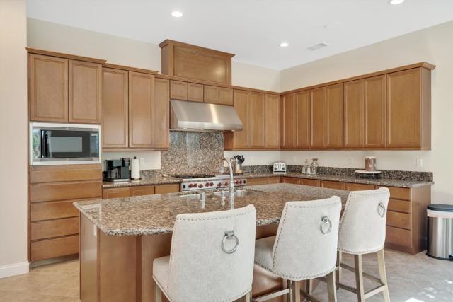 Image 19 of 42 For 81195 Muirfield Vlg.