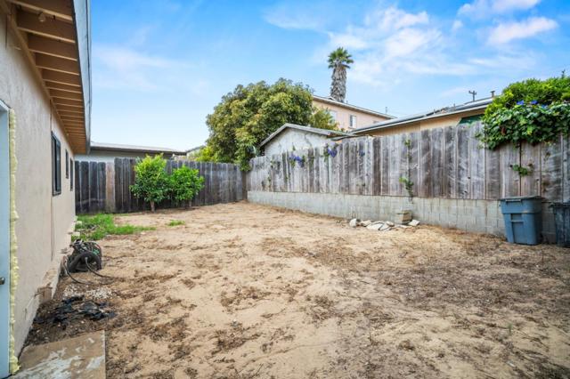 1524 Luxton Street, Seaside CA: https://media.crmls.org/mediaz/5ecd4c9b-f8ad-437e-8537-d082c06e4d1b.jpg