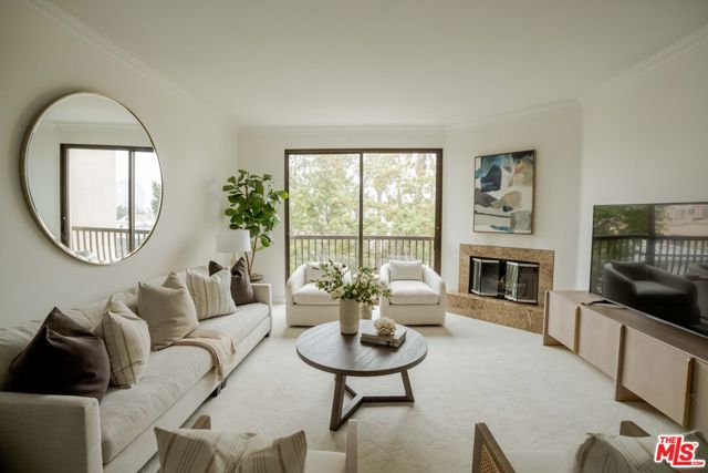 Drew Fenton | 11847 Gorham Avenue Los Angeles CA | MLS: 7475680