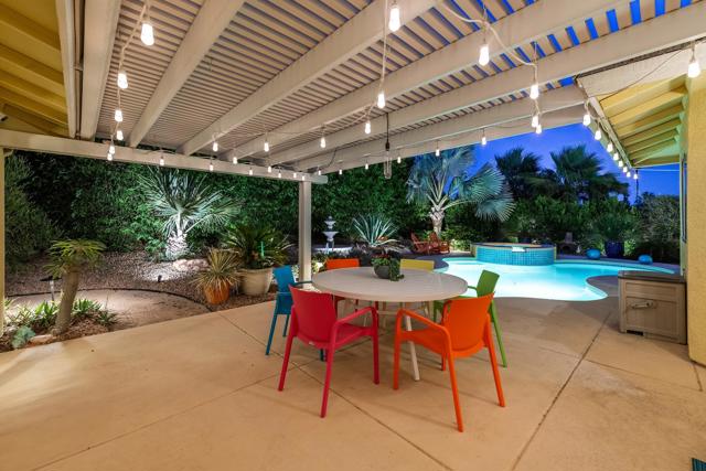 1360 E Vista Chino, Palm Springs CA: https://media.crmls.org/mediaz/5ece8d49-d316-402f-9521-07f0522fe2db.jpg