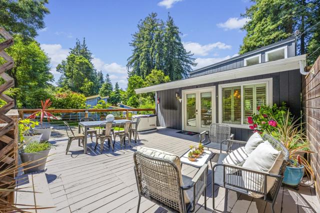 321 Valencia Road, Aptos CA: https://media.crmls.org/mediaz/5ecedbde-e3cb-45d1-a6d9-661609dc48ef.jpg