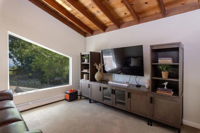 645 Skyward Drive, Aptos CA: https://media.crmls.org/mediaz/5eceeeb8-6b4b-4b7b-9076-505294a8c164.jpg