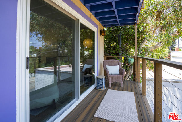 353 Mavis Drive, Los Angeles CA: https://media.crmls.org/mediaz/5ecf29d2-e345-4c5a-86a5-416b64a45d7d.jpg
