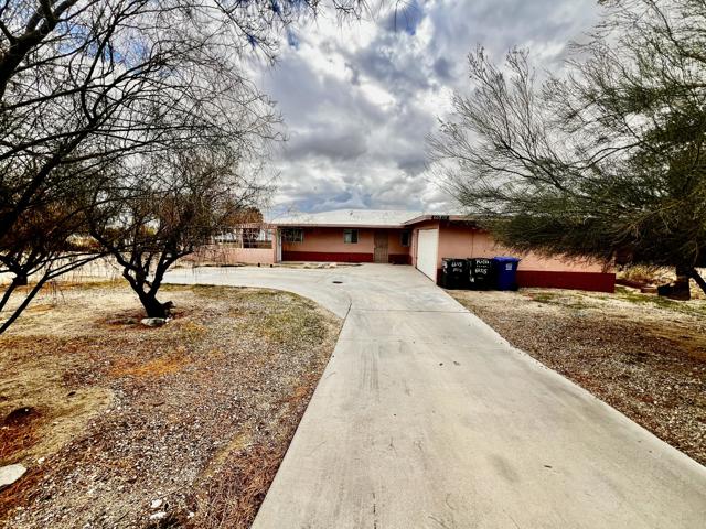 66775 Yucca Drive, Desert Hot Springs CA: https://media.crmls.org/mediaz/5ecfa380-4ba2-4969-ab66-45abe3cb71a1.jpg