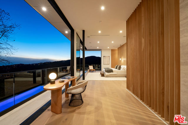 1149 Linda Flora Drive, Los Angeles CA: https://media.crmls.org/mediaz/5ed01ed0-7c4a-4c57-b91a-e231d573b087.jpg