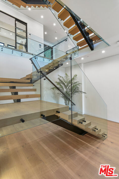 13015 Greenleaf StreetStudio City img 28