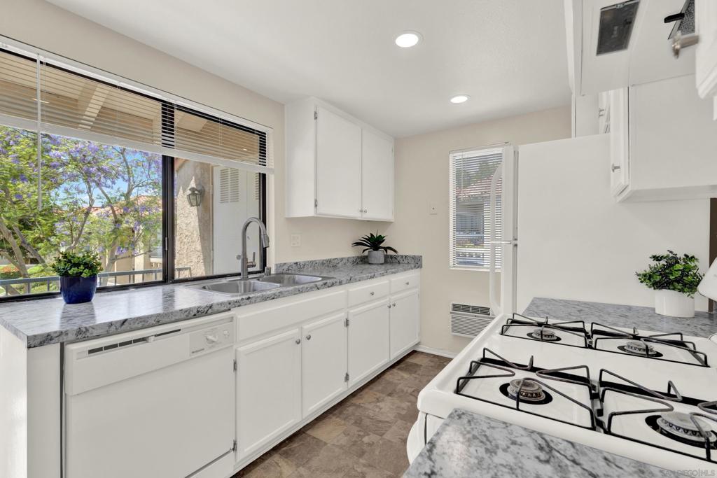 11162 Kelowna Rd - photo 16