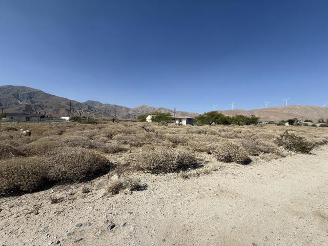 7 San Pierre Road, Whitewater CA: https://media.crmls.org/mediaz/5ed12eaa-f11e-4dfb-8b73-ecb48f3ca464.jpg