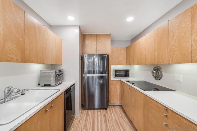 3200 6th Avenue, San Diego CA: https://media.crmls.org/mediaz/5ed27ccc-48b4-405f-ab70-f64352ffd607.jpg