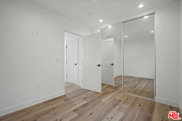 2808 S Cloverdale Avenue, Los Angeles CA: https://media.crmls.org/mediaz/5ed2be3a-8f09-43dc-b91a-123412dfa2f1.jpg