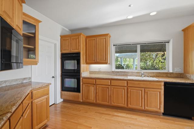 Detail Gallery Image 14 of 74 For 2596 Green Canyon Rd, Fallbrook,  CA 92028 - 4 Beds | 2/1 Baths
