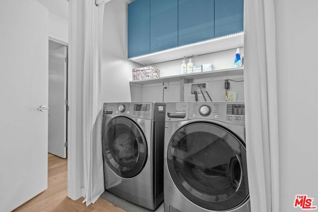 3623 1/2 S Centinela Avenue, Los Angeles CA: https://media.crmls.org/mediaz/5ed3e988-e3b6-4e4f-8195-6008ffb1314f.jpg