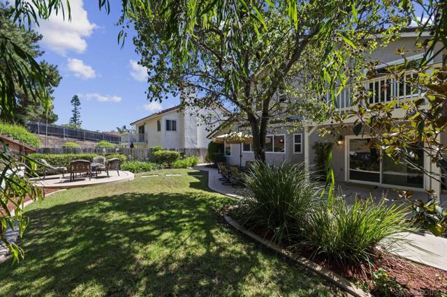 13907 Bruyere Ct, San Diego CA: https://media.crmls.org/mediaz/5ed42874-49e1-4130-887a-22dd2b8da422.jpg