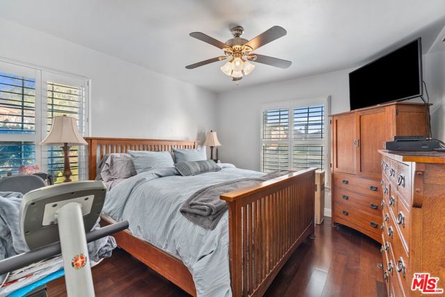 2031 W 98th Street, Los Angeles CA: https://media.crmls.org/mediaz/5ed4c2f1-ae6f-49fe-9ca9-c38b515e1480.jpg