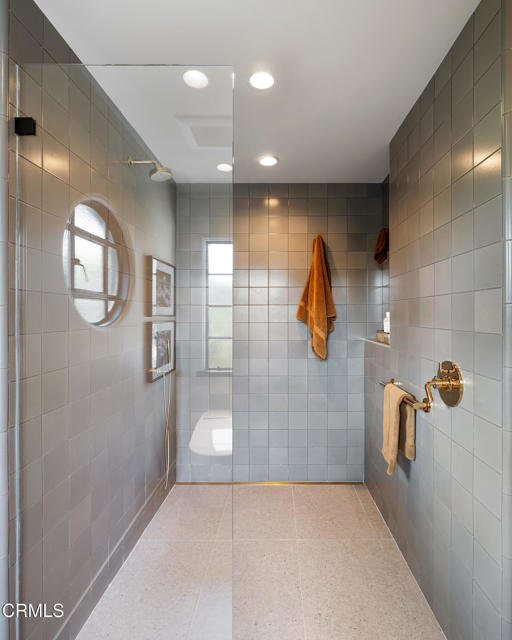 3312 Thorndale Road, Pasadena CA: https://media.crmls.org/mediaz/5ed588cb-6c76-43bf-ad4e-3fc11e32b0d6.jpg