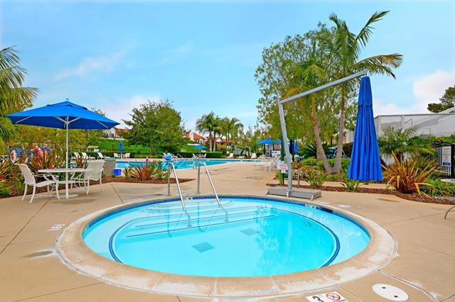 4964 Poseidon Way, Oceanside CA: https://media.crmls.org/mediaz/5ed60b70-bd96-48c8-8b3c-30d4bcebf1eb.jpg