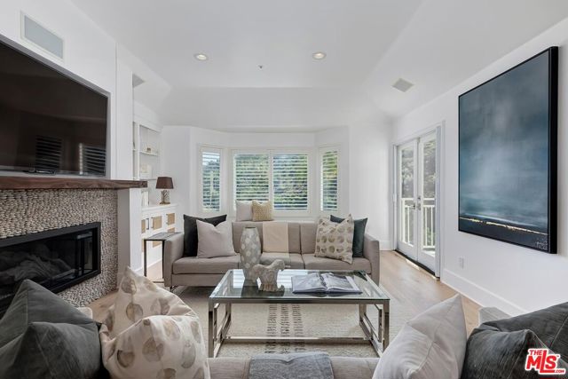 Drew Fenton | 746 Palisades Drive Pacific Palisades CA | MLS: 6794665