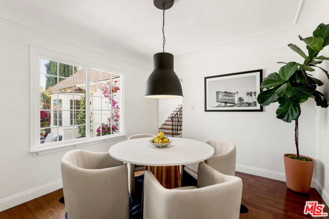 6475 San Marco Circle, Los Angeles CA: https://media.crmls.org/mediaz/5ed7a858-a25d-4fe1-b067-16dc590a1671.jpg