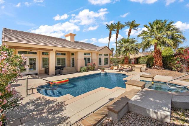 37948 Breeze Way, Palm Desert CA: https://media.crmls.org/mediaz/5ed8228b-9de2-4f40-9ba5-a5273acfd6d3.jpg