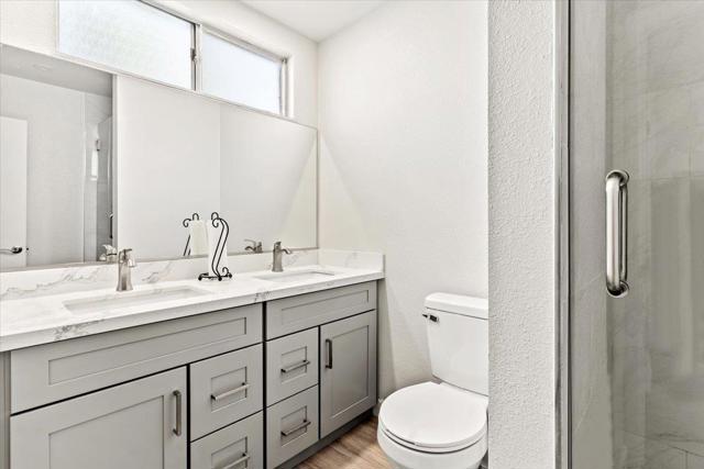 Image 21 of 27 For 5856 Erskine Court