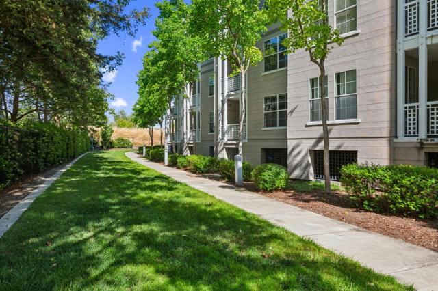 3901 Lick Mill Boulevard, Santa Clara CA: https://media.crmls.org/mediaz/5ed853c3-1294-4c3d-837f-4cfed5f3fddb.jpg
