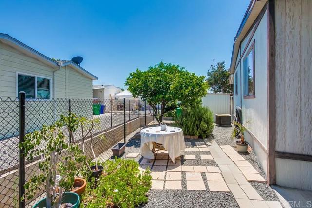 Detail Gallery Image 44 of 48 For 276 N El Camino Real #97,  Oceanside,  CA 92058 - 2 Beds | 2 Baths