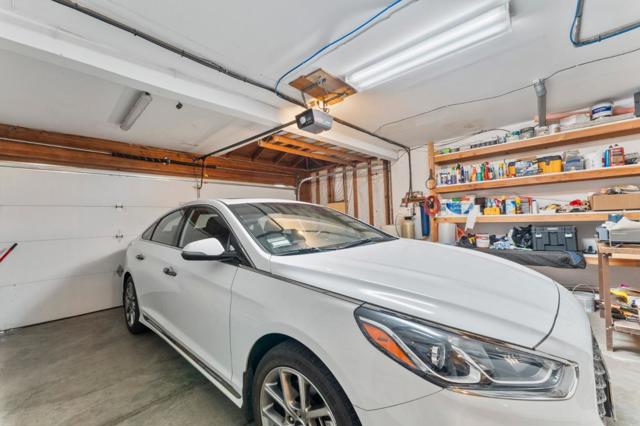 960 Oak Park Drive, Morgan Hill CA: https://media.crmls.org/mediaz/5ed8fbeb-bf12-41a2-9896-39fbbd5f6d3d.jpg