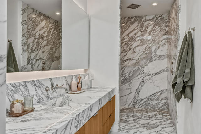 149 Lake Shore Drive, Rancho Mirage, CA 92270
