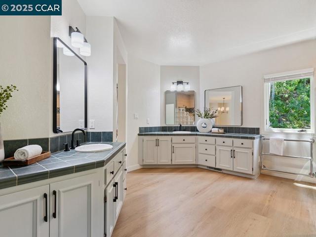 27 Toledo Dr, Lafayette CA: https://media.crmls.org/mediaz/5ed99dbb-bd3e-498f-8b02-feb536011965.jpg