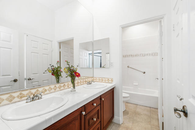 Image 25 of 36 For 77 Clavel Court