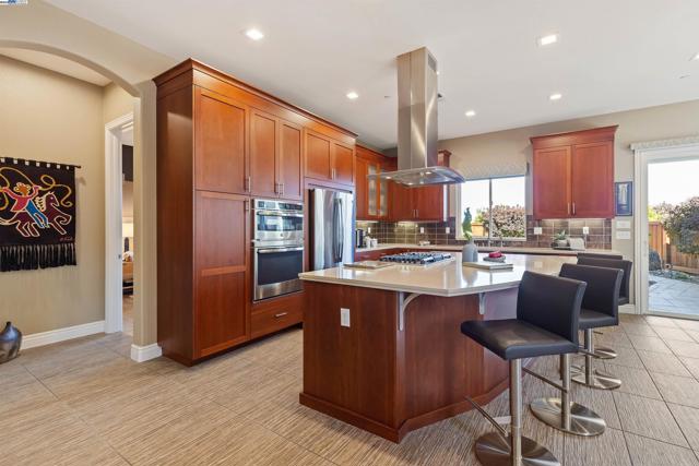 1835 Riesling Cir, Brentwood CA: https://media.crmls.org/mediaz/5edbf0b3-e4aa-4528-962a-35dba7a2b03f.jpg